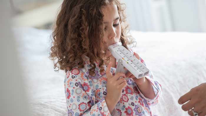 Lleve un registro de su flujo m&aacute;ximo y controle mejor el asma